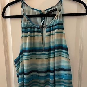 2X blue flowy tank top